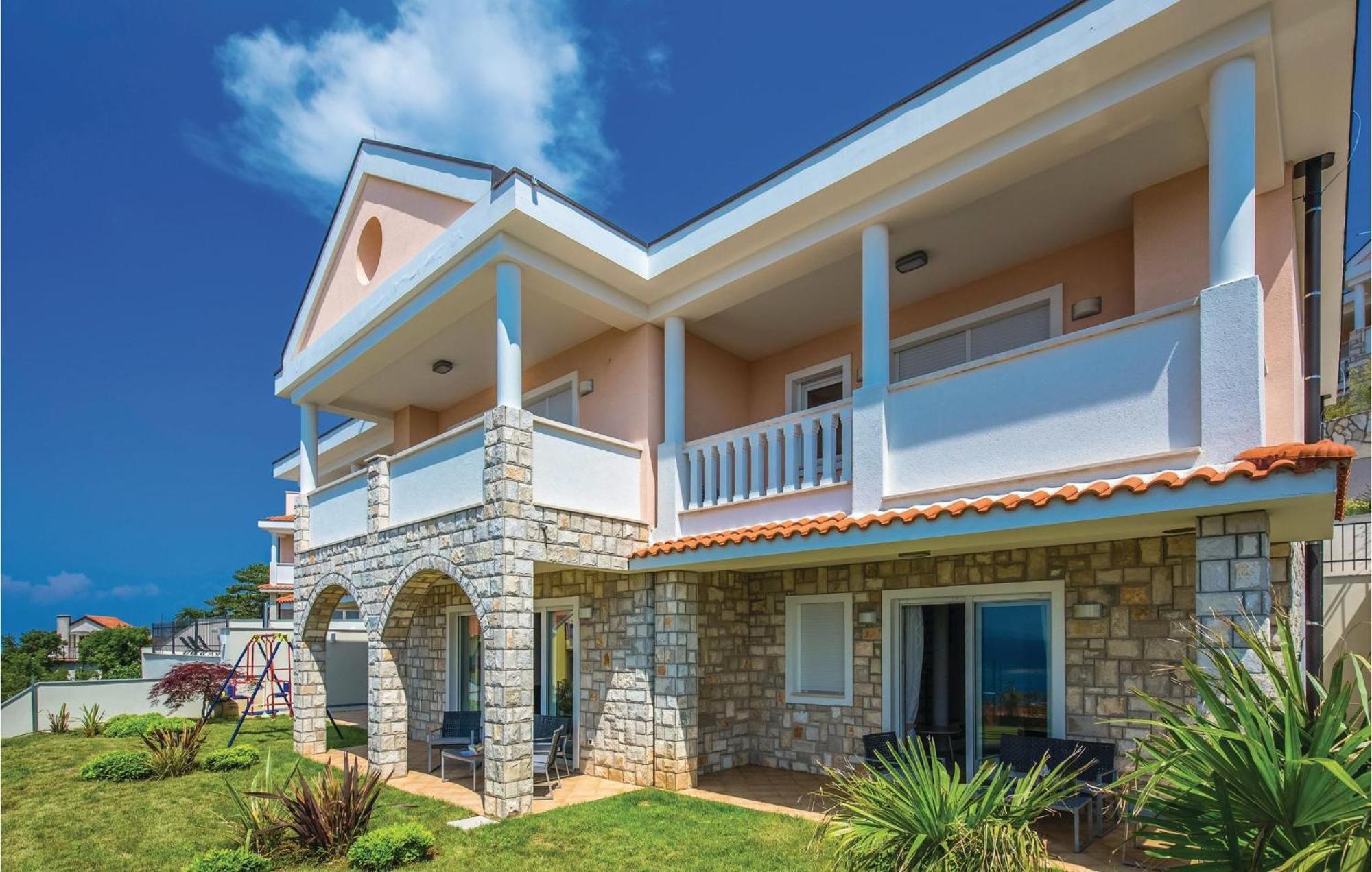 Cozy Apartment In Crikvenica With House Sea View Kültér fotó